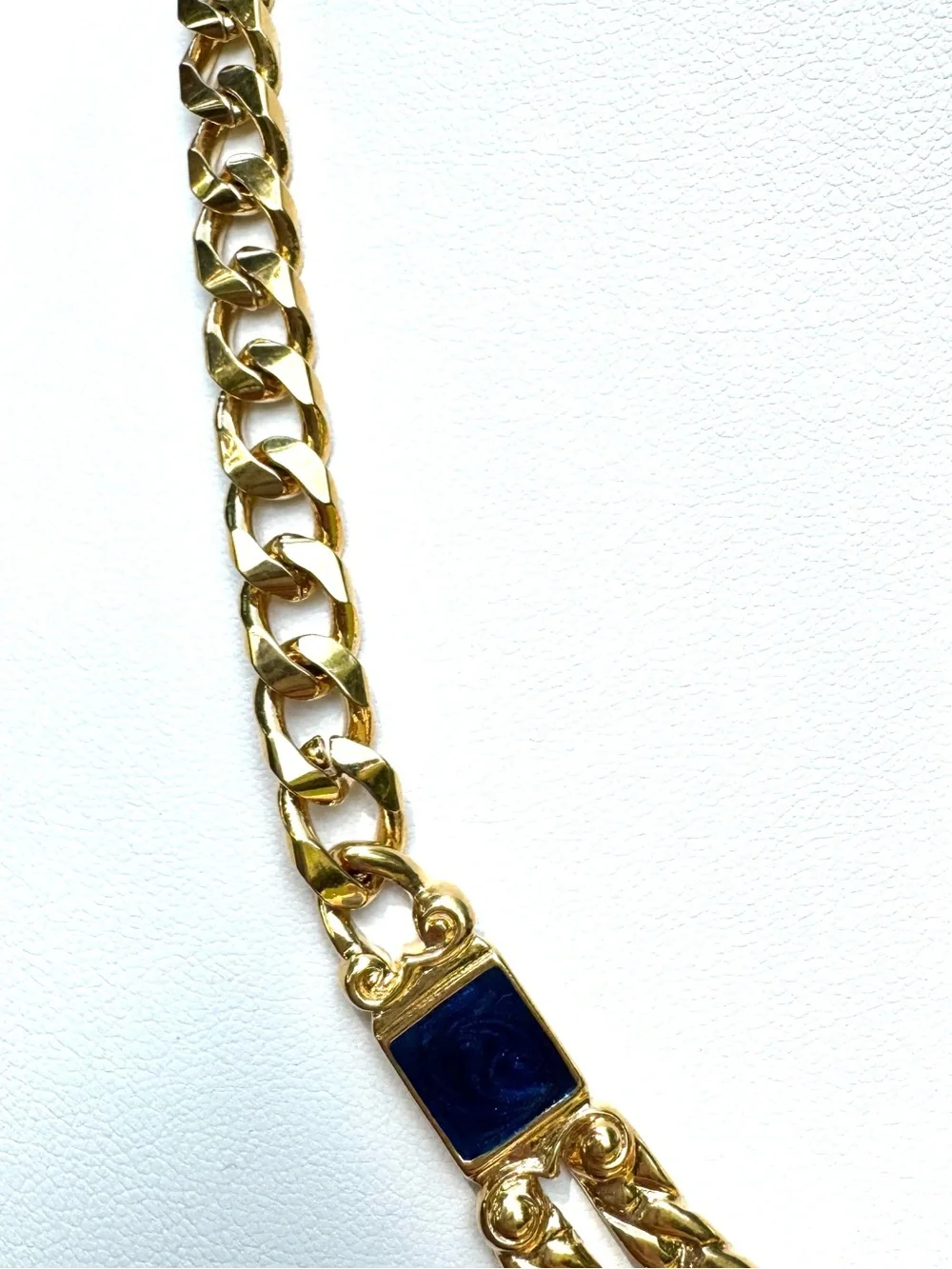 TRIFARI Vintage Blue Enameled Gold-Tone Egyptian Revival Collar Necklace - Picture 7 of 9